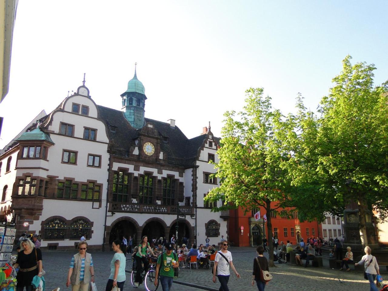 Cityappartment Am Stadttheater Freiburg im Breisgau Eksteriør billede